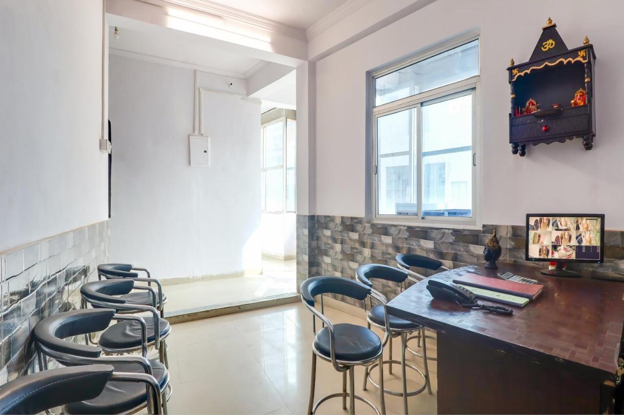 Hotel O Dolphin Лакнау Екстериор снимка