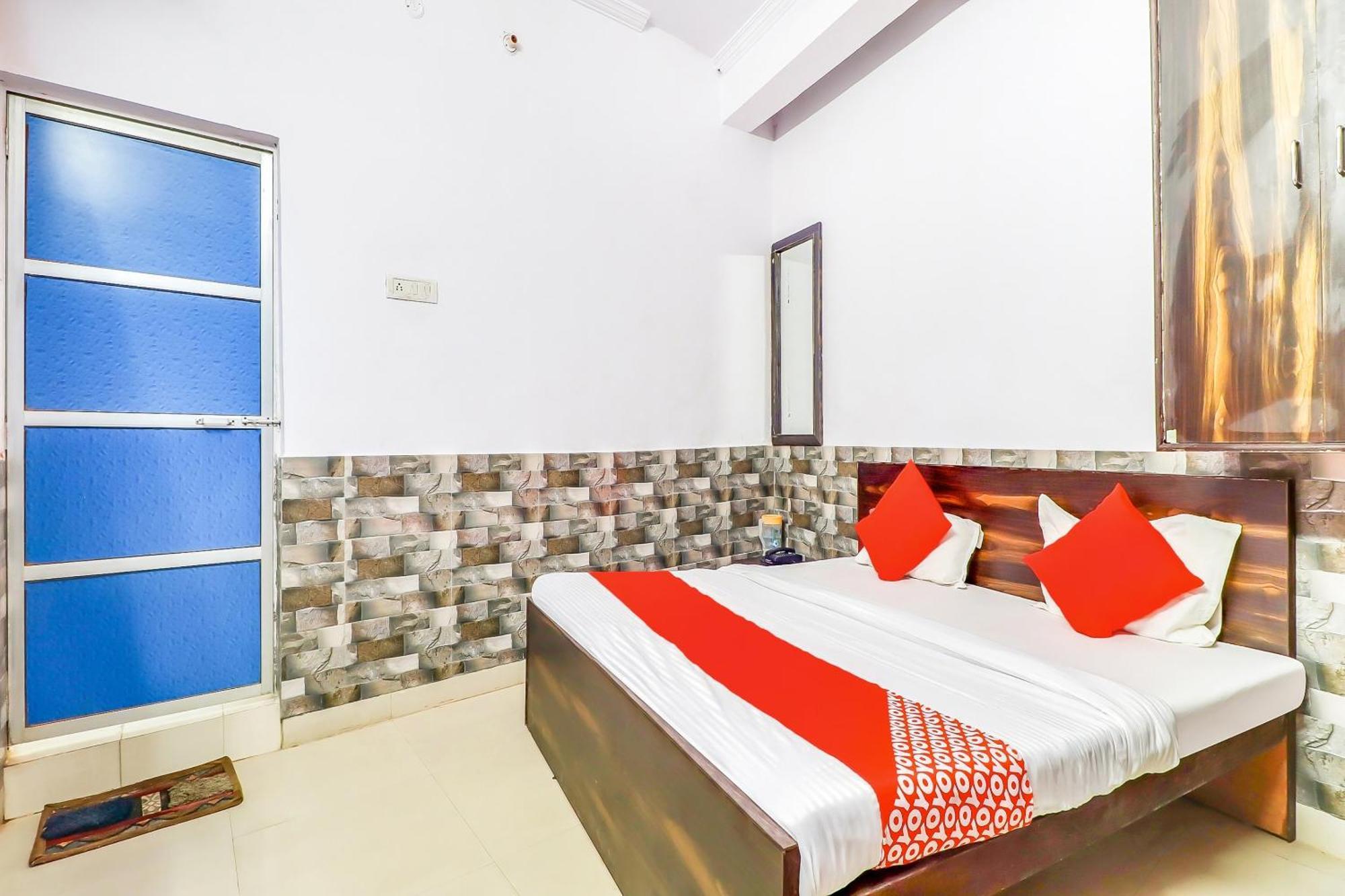 Hotel O Dolphin Лакнау Екстериор снимка
