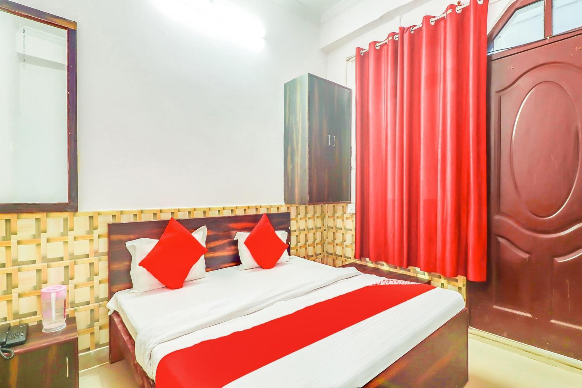Super Collection O Dolphin Hotel Лакнау Екстериор снимка